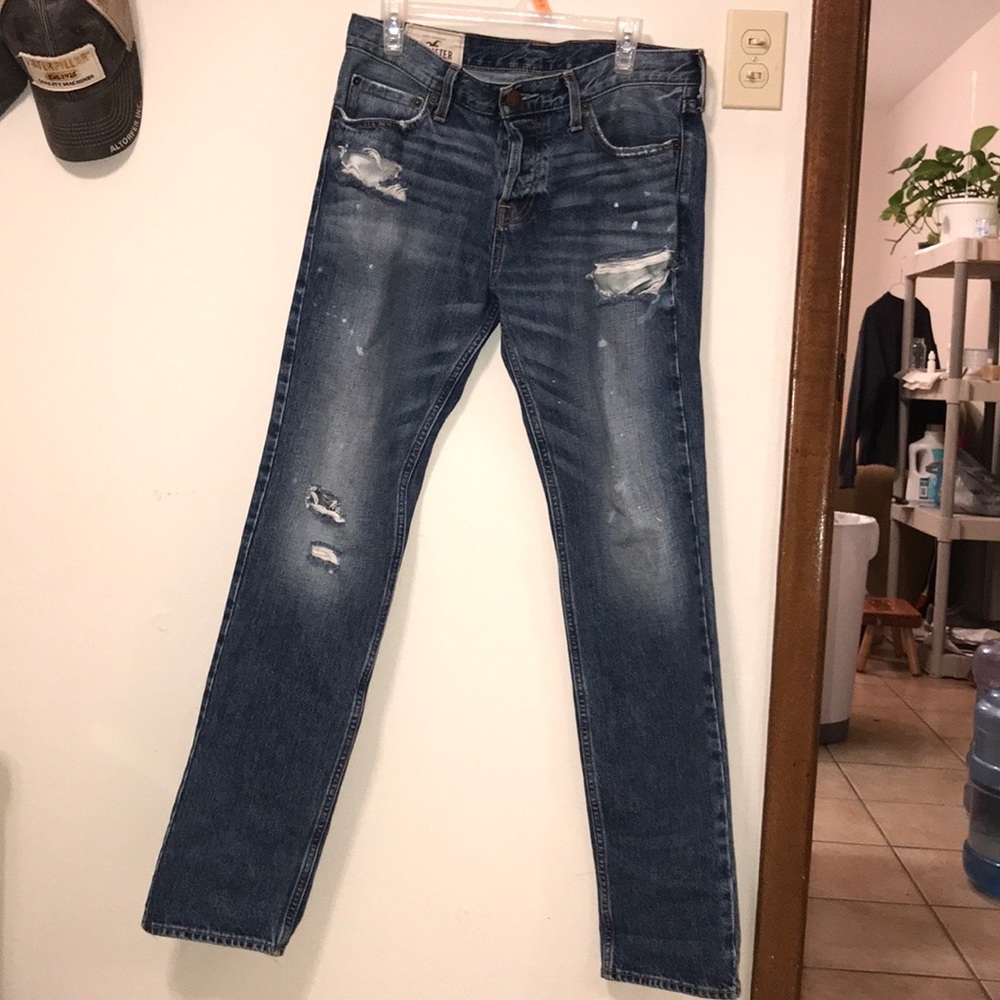 hollister jeans tathered (frayed) 32x34